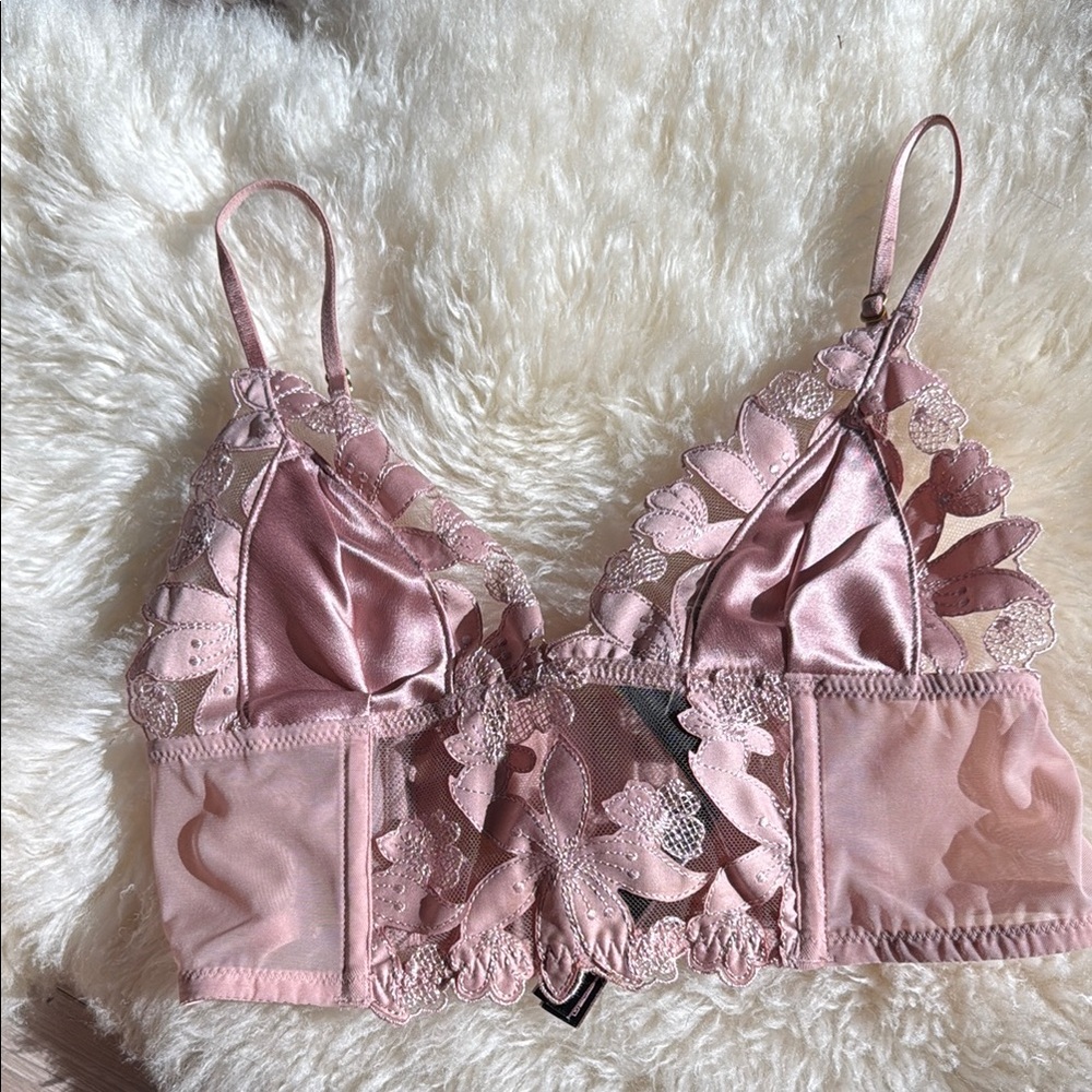 Elegant Pink Lace Bralette